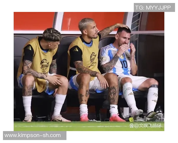 足球界悲剧一幕哪位明星因猝死引发全球哀悼与反思