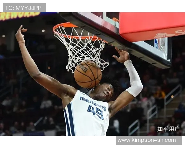 湖人队与灰熊队2018年精彩对决回顾及赛季亮点分析